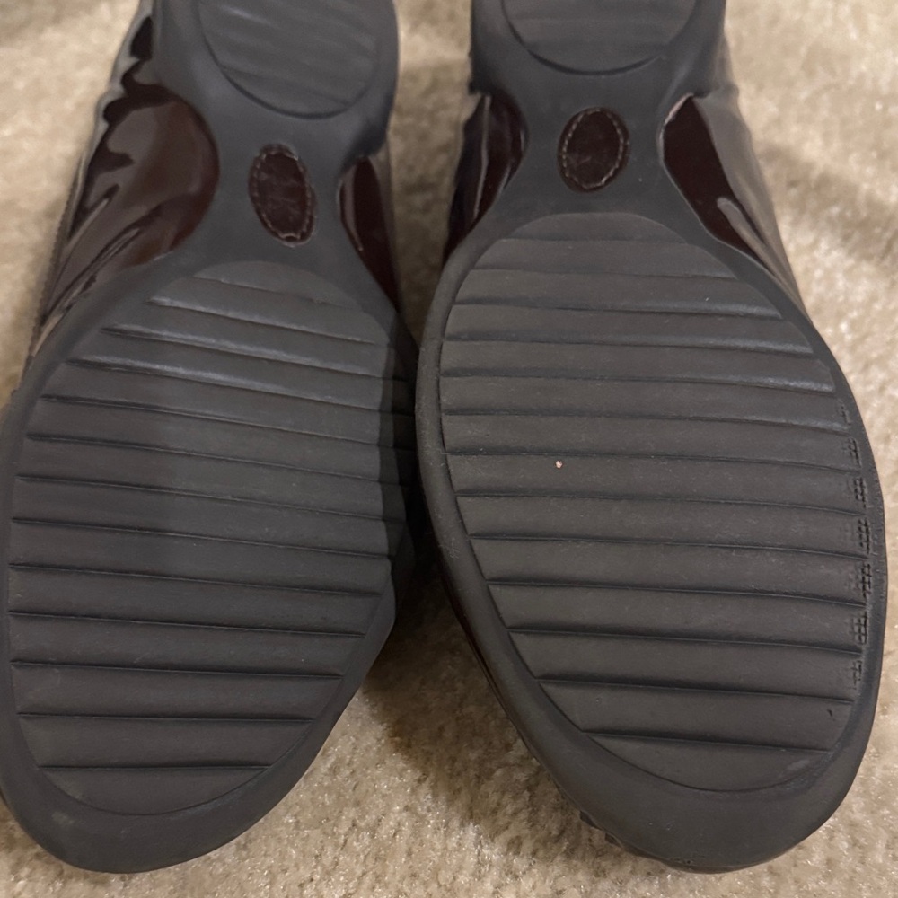 Anne Klein Brown Croc-Patterned Loafers with Gold Detail - Picture 6 of 9